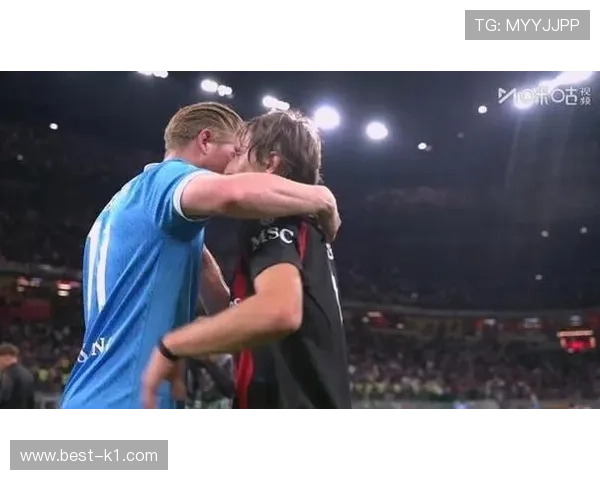 德布劳内 vs 莫德里奇：中场大师的战术角色与巅峰期对比