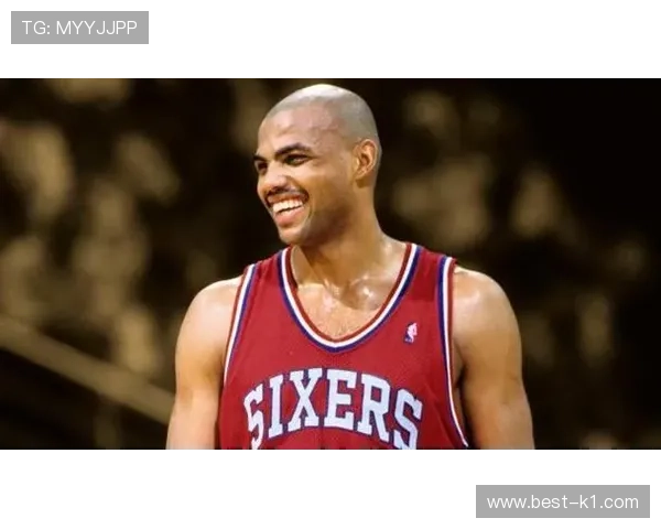 查尔斯·巴克利高效篮板与得分结构显著优于同时代大前锋