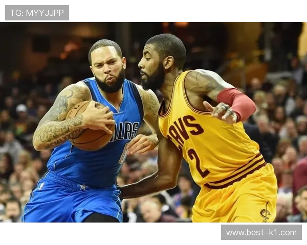 班恩外线得分手无球跑位拉开空间，胜过莫兰特